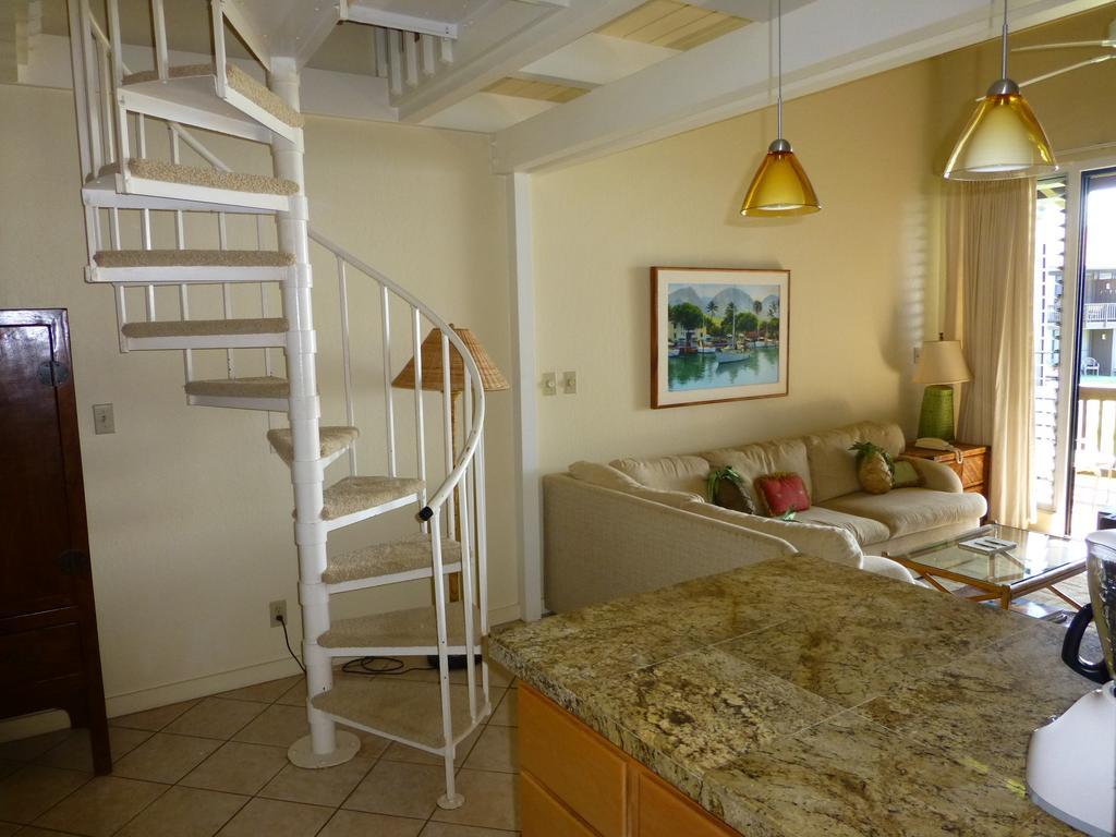 Mahina Surf 220 By Redawning Aparthotel ลาไฮนา ภายนอก รูปภาพ